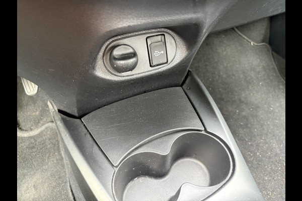 Toyota Yaris 1.0 VVT-i Connect 5-drs. CAMERA/CARPLAY/AIRCO/15INCH
