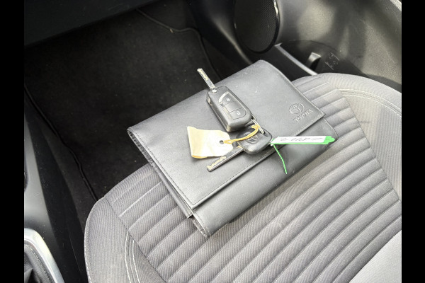 Toyota Yaris 1.0 VVT-i Connect 5-drs. CAMERA/CARPLAY/AIRCO/15INCH