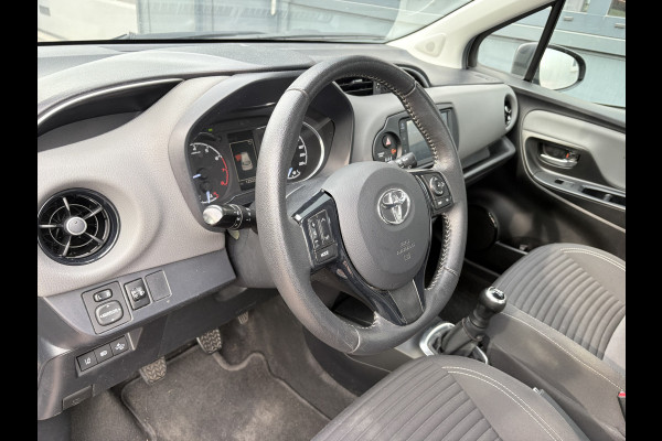 Toyota Yaris 1.0 VVT-i Connect 5-drs. CAMERA/CARPLAY/AIRCO/15INCH