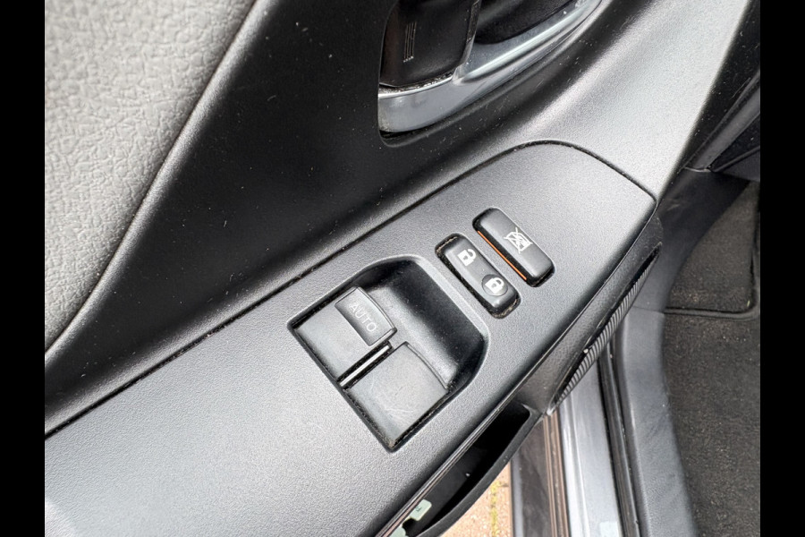 Toyota Yaris 1.0 VVT-i Connect 5-drs. CAMERA/CARPLAY/AIRCO/15INCH