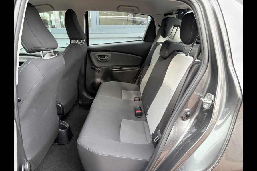 Toyota Yaris 1.0 VVT-i Connect 5-drs. CAMERA/CARPLAY/AIRCO/15INCH