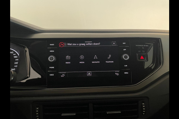 Volkswagen Polo 1.0 TSI Comfortline Business Executive AIRCO NAVI CRUISE APPLE CARPLAY PDC 17INCH CAMERA PRIVACYGLAS NIEUWSTAAT