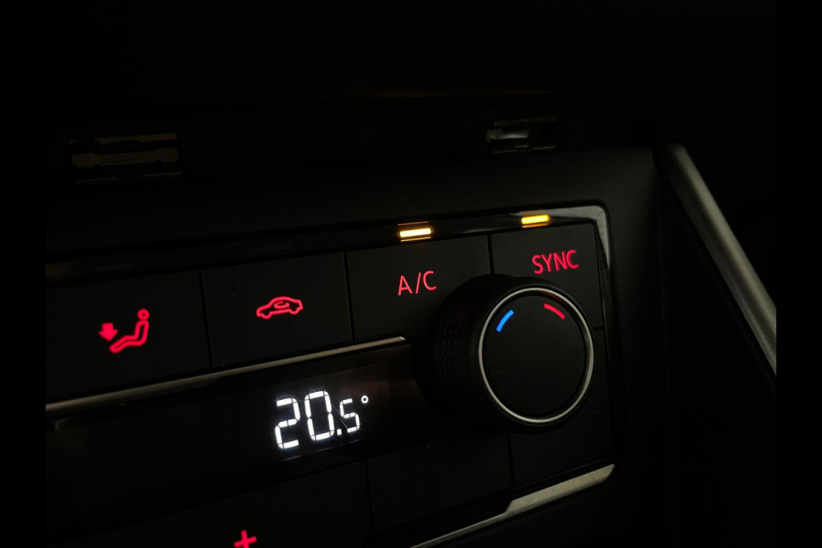 Volkswagen Polo 1.0 TSI Comfortline Business Executive AIRCO NAVI CRUISE APPLE CARPLAY PDC 17INCH CAMERA PRIVACYGLAS NIEUWSTAAT