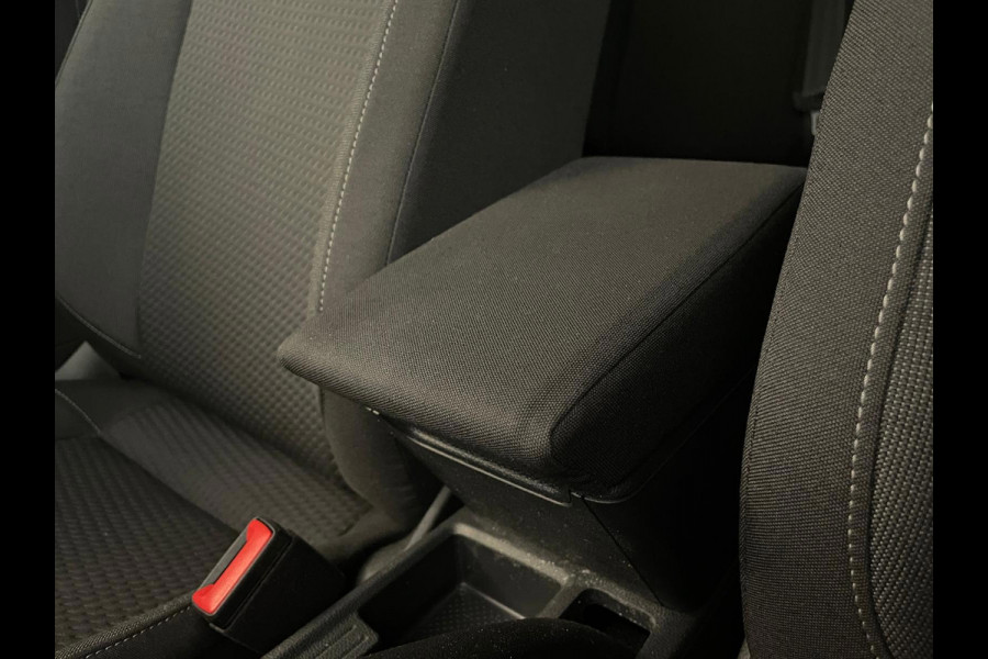 Volkswagen Polo 1.0 TSI Comfortline Business Executive AIRCO NAVI CRUISE APPLE CARPLAY PDC 17INCH CAMERA PRIVACYGLAS NIEUWSTAAT