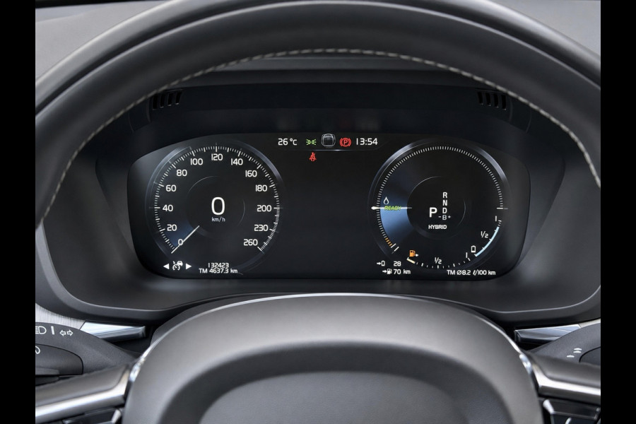 Volvo XC60 2.0 Recharge T6 AWD Inscription | SOH 95% | B&W | Luchtvering | 22” | Pano | HUD | 360° | HUD| Trekhaak
