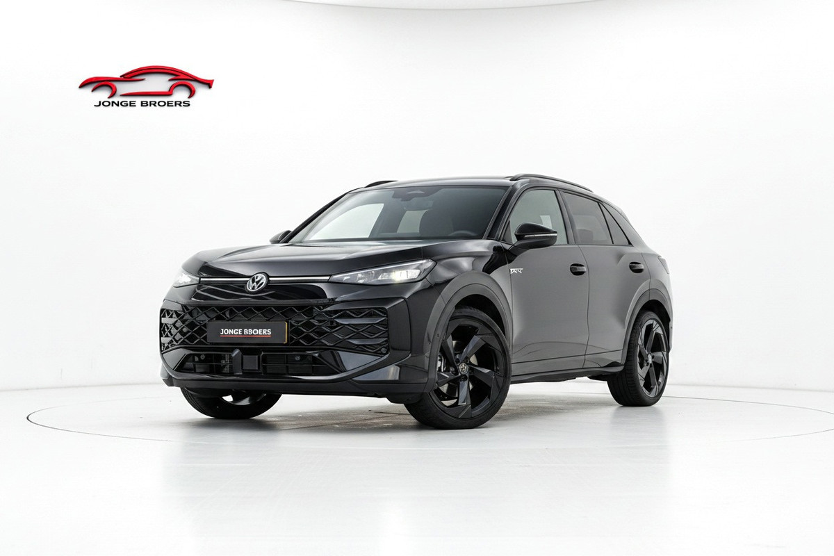 Volkswagen T-Roc 1.5 eTsi R-Line R-Line Pano/Trekhaak/Sfeer/iQ-lights