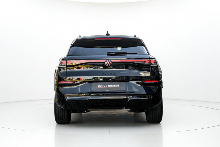 Volkswagen T-Roc 1.5 eTsi R-Line R-Line Pano/Trekhaak/Sfeer/iQ-lights