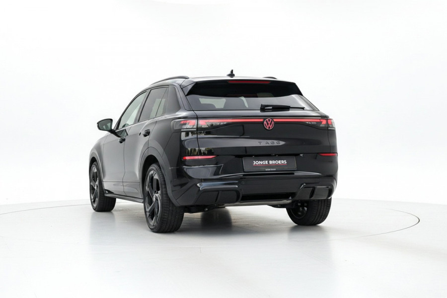 Volkswagen T-Roc 1.5 eTsi R-Line R-Line Pano/Trekhaak/Sfeer/iQ-lights