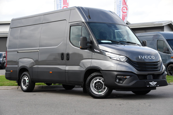 Iveco Daily 35S18 L2H2 PB Edition FACELIFT! Virtual, Adaptieve Cruise, Camera, Carplay, Automaat, 3500kg Trekhaak, Sensoren, 180pk, Multimedia, Uniek!