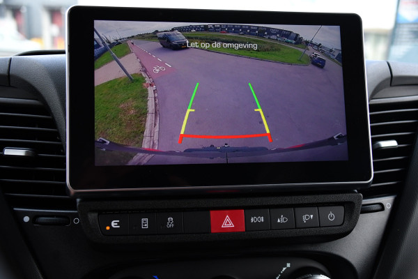 Iveco Daily 35S18 L2H2 PB Edition FACELIFT! Virtual, Adaptieve Cruise, Camera, Carplay, Automaat, 3500kg Trekhaak, Sensoren, 180pk, Multimedia, Uniek!