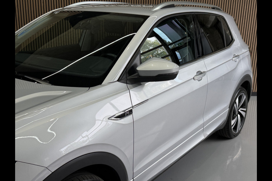 Volkswagen T-Cross 1.5 TSI 150pk Style R-Line | Camera | PDC V+A | Navi | 18" | ACC | Stoelverwarming | Dodehoek |