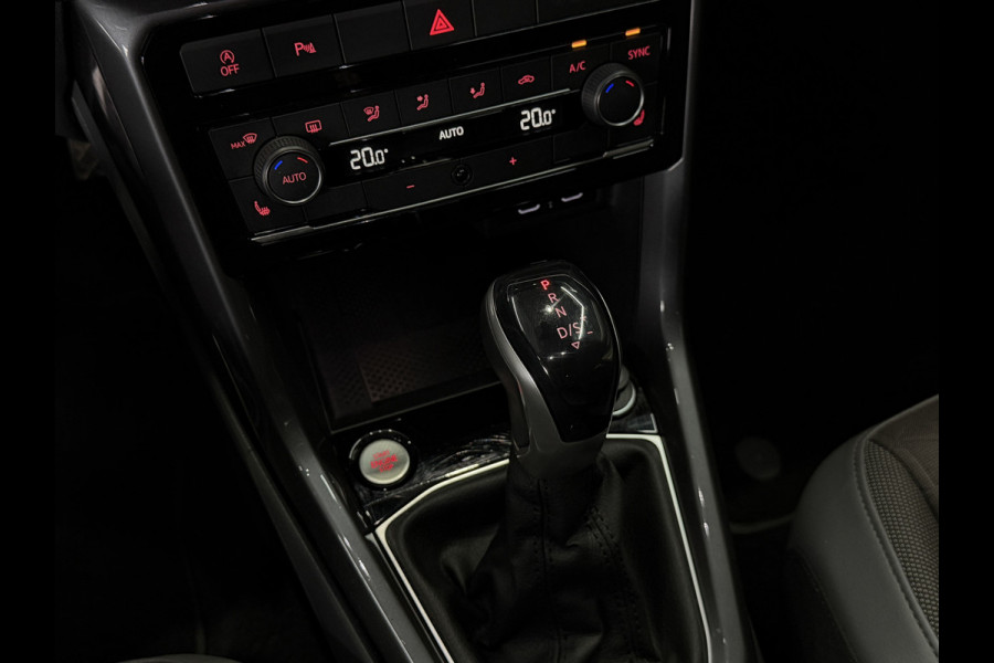 Volkswagen T-Cross 1.5 TSI 150pk Style R-Line | Camera | PDC V+A | Navi | 18" | ACC | Stoelverwarming | Dodehoek |