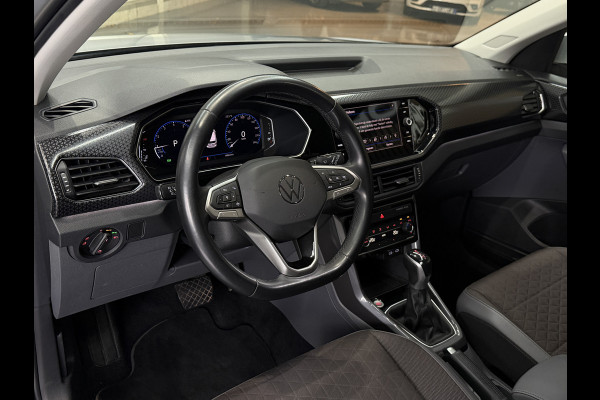 Volkswagen T-Cross 1.5 TSI 150pk Style R-Line | Camera | PDC V+A | Navi | 18" | ACC | Stoelverwarming | Dodehoek |