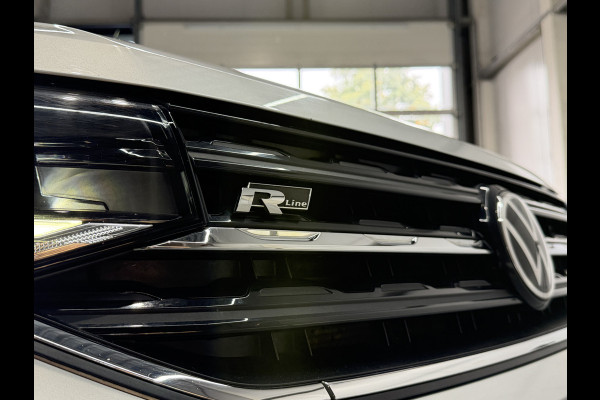 Volkswagen T-Cross 1.5 TSI 150pk Style R-Line | Camera | PDC V+A | Navi | 18" | ACC | Stoelverwarming | Dodehoek |