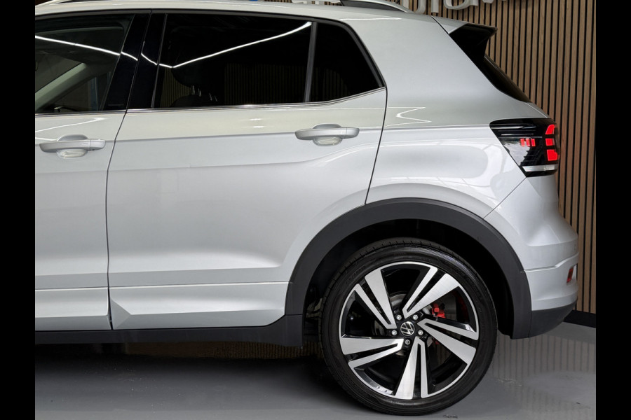 Volkswagen T-Cross 1.5 TSI 150pk Style R-Line | Camera | PDC V+A | Navi | 18" | ACC | Stoelverwarming | Dodehoek |