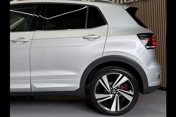 Volkswagen T-Cross 1.5 TSI 150pk Style R-Line | Camera | PDC V+A | Navi | 18" | ACC | Stoelverwarming | Dodehoek |