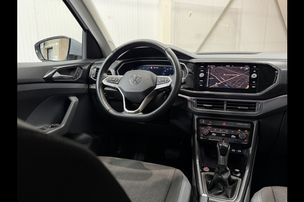 Volkswagen T-Cross 1.5 TSI 150pk Style R-Line | Camera | PDC V+A | Navi | 18" | ACC | Stoelverwarming | Dodehoek |