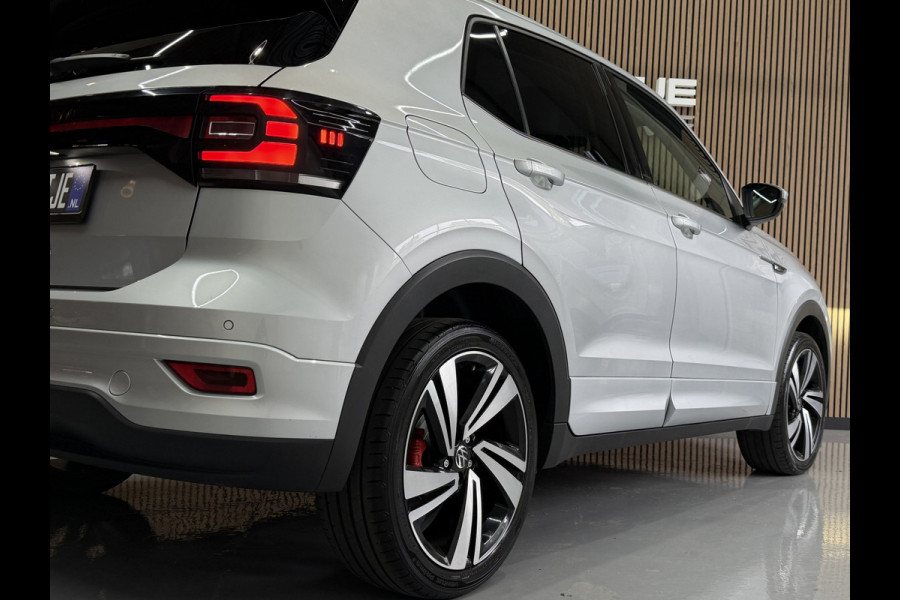 Volkswagen T-Cross 1.5 TSI 150pk Style R-Line | Camera | PDC V+A | Navi | 18" | ACC | Stoelverwarming | Dodehoek |