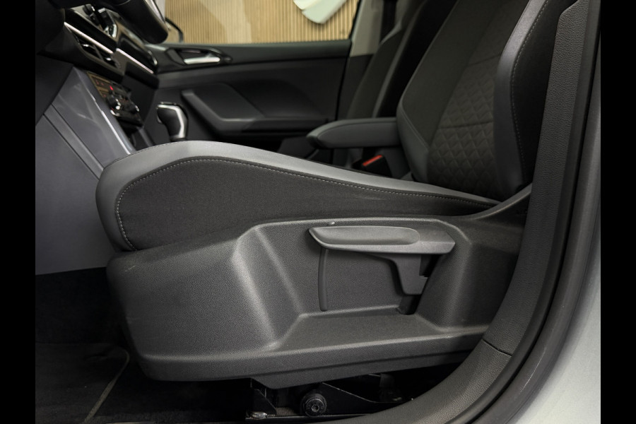 Volkswagen T-Cross 1.5 TSI 150pk Style R-Line | Camera | PDC V+A | Navi | 18" | ACC | Stoelverwarming | Dodehoek |