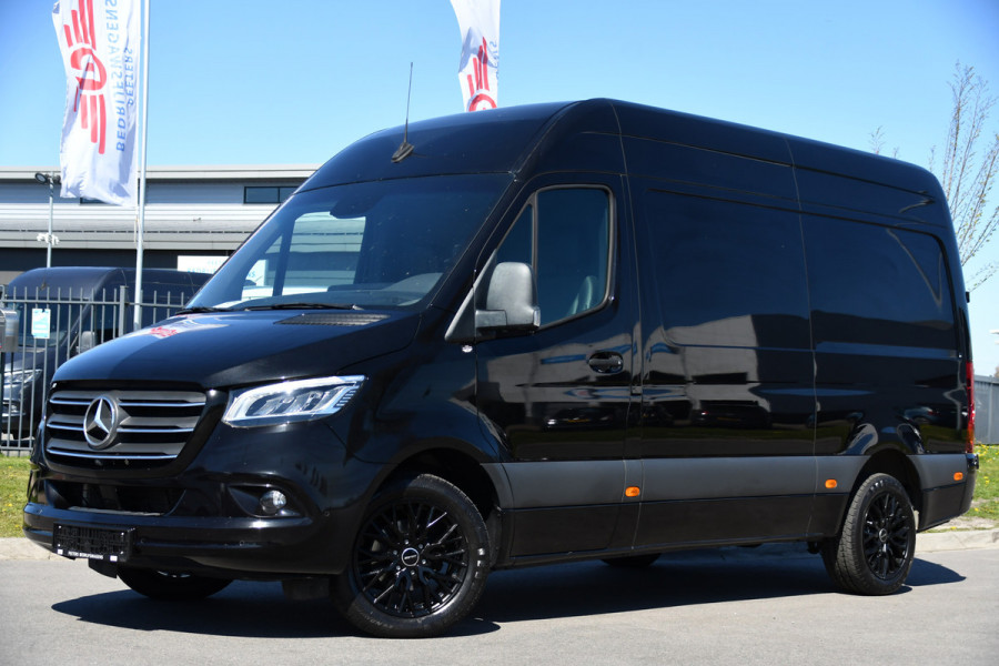 Mercedes-Benz Sprinter 319 1.9 CDI L2H2 RWD Black Edition Full Options! 360 Camera, Adaptieve Cruise, LED, Standkachel, Carplay, 190pk, Voorruit verwarming, Uniek!