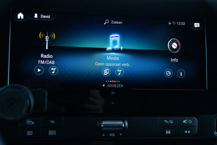 Mercedes-Benz Sprinter 319 1.9 CDI L2H2 RWD Black Edition Full Options! 360 Camera, Adaptieve Cruise, LED, Standkachel, Carplay, 190pk, Voorruit verwarming, Uniek!