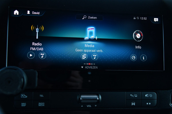 Mercedes-Benz Sprinter 319 1.9 CDI L2H2 RWD Black Edition Full Options! 360 Camera, Adaptieve Cruise, LED, Standkachel, Carplay, 190pk, Voorruit verwarming, Uniek!