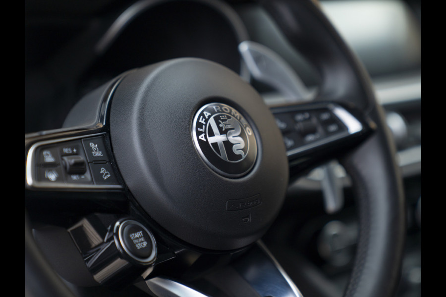 Alfa Romeo Stelvio 2.0T 280pk AWD Ti Lusso MY21 | Verde Visconti | Lederen dash. | CarPlay | Adapt. cruise