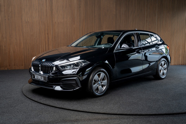 BMW 1-serie 116i Navi Climate PDC Stuurverwarming Stoelverwarming LM velgen BTW auto