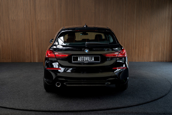 BMW 1-serie 116i Navi Climate PDC Stuurverwarming Stoelverwarming LM velgen BTW auto