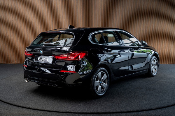 BMW 1-serie 116i Navi Climate PDC Stuurverwarming Stoelverwarming LM velgen BTW auto