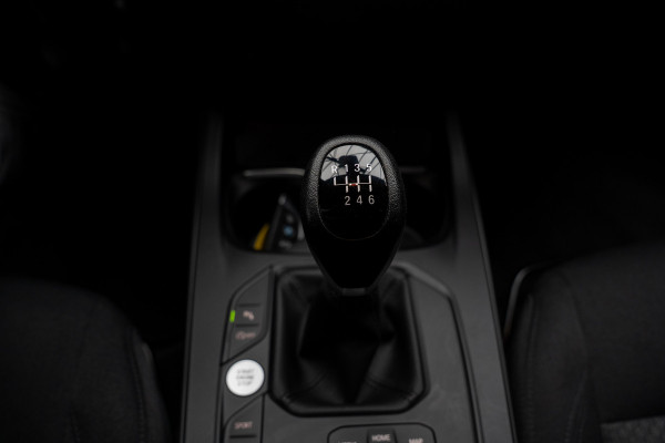 BMW 1-serie 116i Navi Climate PDC Stuurverwarming Stoelverwarming LM velgen BTW auto