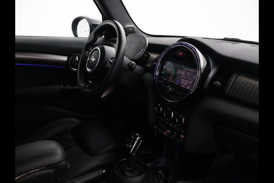 MINI 5-deurs 1.5 COOPER AUT. + LEDER | UNION JACK LED | HARMAN/KARDON | MINI YOURS | APPLE CARPLAY