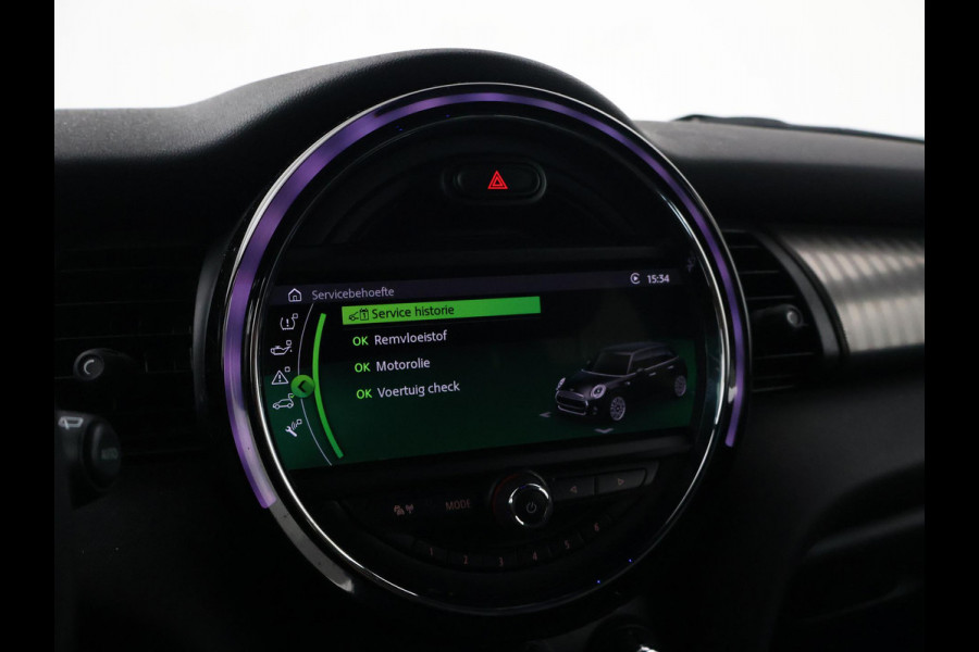MINI 5-deurs 1.5 COOPER AUT. + LEDER | UNION JACK LED | HARMAN/KARDON | MINI YOURS | APPLE CARPLAY