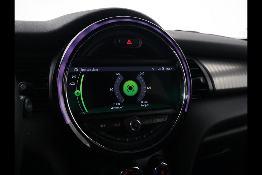 MINI 5-deurs 1.5 COOPER AUT. + LEDER | UNION JACK LED | HARMAN/KARDON | MINI YOURS | APPLE CARPLAY