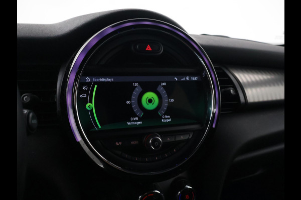 MINI 5-deurs 1.5 COOPER AUT. + LEDER | UNION JACK LED | HARMAN/KARDON | MINI YOURS | APPLE CARPLAY