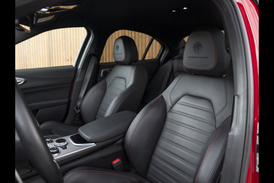 Alfa Romeo Giulia 2.0 T GME AWD Competizione | Harman/Kardon | Adapt. cruise | Veloce stoelen | carplay