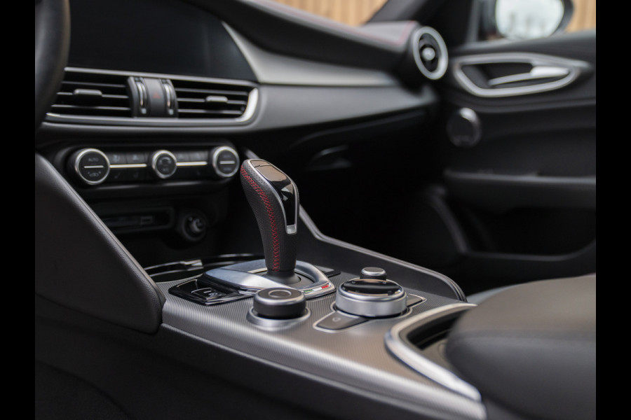 Alfa Romeo Giulia 2.0 T GME AWD Competizione | Harman/Kardon | Adapt. cruise | Veloce stoelen | carplay
