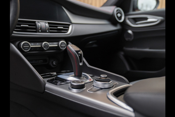 Alfa Romeo Giulia 2.0 T GME AWD Competizione | Harman/Kardon | Adapt. cruise | Veloce stoelen | carplay
