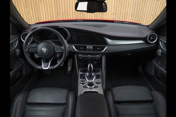 Alfa Romeo Giulia 2.0 T GME AWD Competizione | Harman/Kardon | Adapt. cruise | Veloce stoelen | carplay
