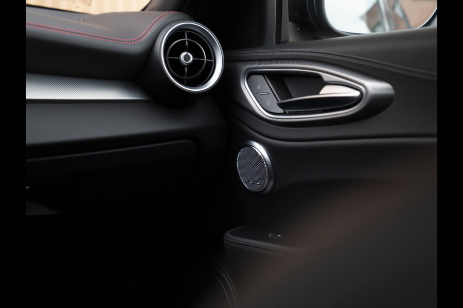 Alfa Romeo Giulia 2.0 T GME AWD Competizione | Harman/Kardon | Adapt. cruise | Veloce stoelen | carplay