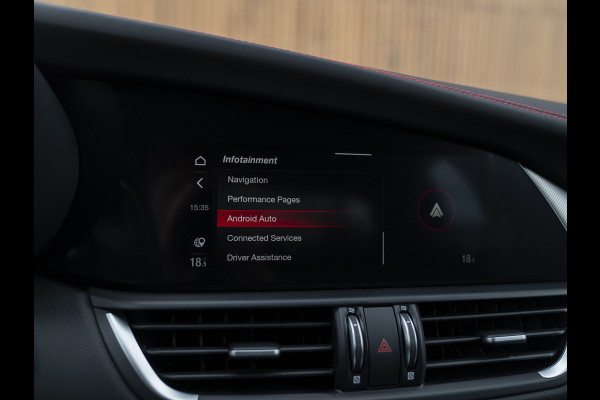 Alfa Romeo Giulia 2.0 T GME AWD Competizione | Harman/Kardon | Adapt. cruise | Veloce stoelen | carplay