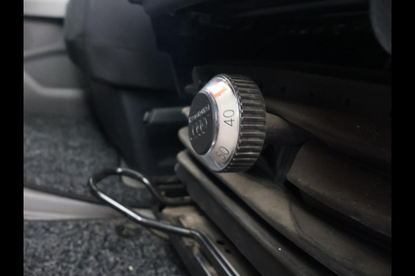 Volkswagen Crafter 35 2.0TDI L3H2 177 PK AUT. + CAMERA | LED | TREKHAAK 3000 KG | IMPERIAAL | CARPLAY