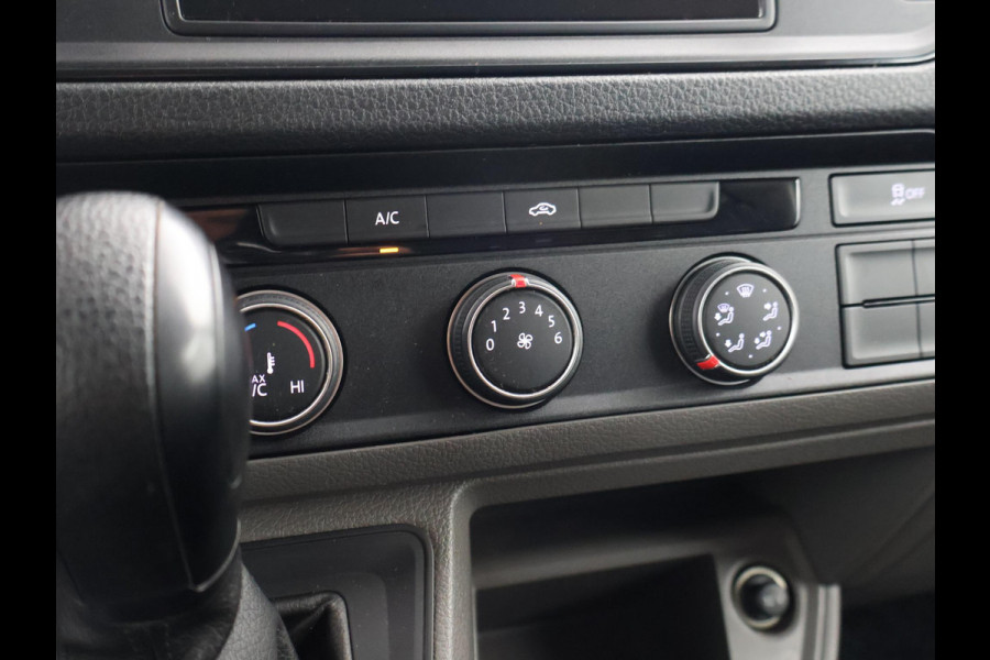 Volkswagen Crafter 35 2.0TDI L3H2 177 PK AUT. + CAMERA | LED | TREKHAAK 3000 KG | IMPERIAAL | CARPLAY