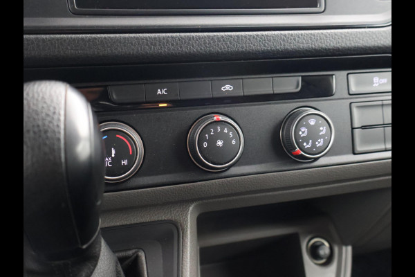 Volkswagen Crafter 35 2.0TDI L3H2 177 PK AUT. + CAMERA | LED | TREKHAAK 3000 KG | IMPERIAAL | CARPLAY