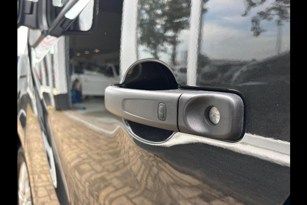 Renault Trafic 2.0 dCi 170 PK T29 L2H1 DC Luxe | Automaat | Trekhaak | 6 Zitplaatsen | Achterruitrij Camera