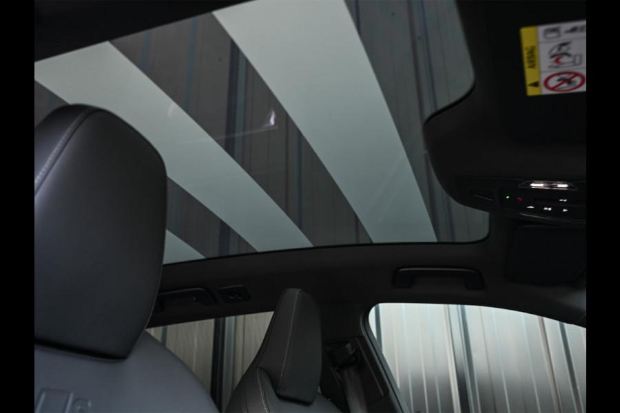 Audi A6 Avant 2.0 e-hybrid quattro S edition Competition 367pk | Panoramadak | Achterasbesturing | 360 Camera | Memory Seat | Ambiance Interieur | Stoelverwarming | Adaptive Cruise | Trekhaak | Passagiers Display |