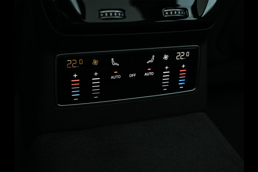 Audi A6 Avant 2.0 e-hybrid quattro S edition Competition 367pk | Panoramadak | Achterasbesturing | 360 Camera | Memory Seat | Ambiance Interieur | Stoelverwarming | Adaptive Cruise | Trekhaak | Passagiers Display |