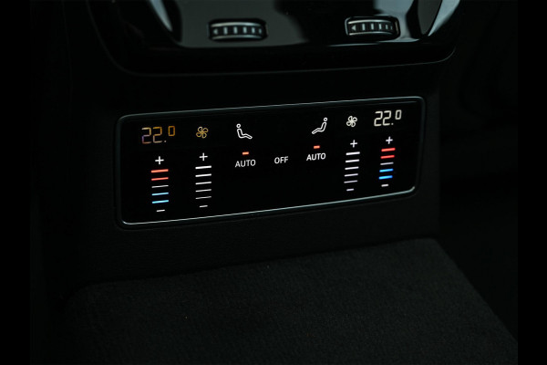 Audi A6 Avant 2.0 e-hybrid quattro S edition Competition 367pk | Panoramadak | Achterasbesturing | 360 Camera | Memory Seat | Ambiance Interieur | Stoelverwarming | Adaptive Cruise | Trekhaak | Passagiers Display |