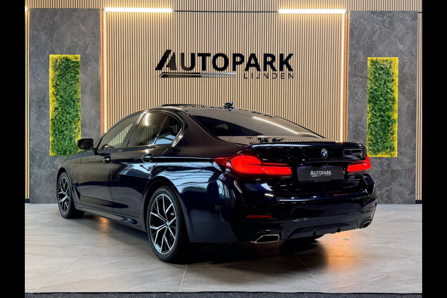 BMW 5 Serie VERKOCHT! 530e High Executive M-SPORT|SCHUIFDAK|HuD|360 CAMERA|LASER|MEMORY|KEYLESS|SFEERVERLICHTING|DODEHOEK|LANE AS