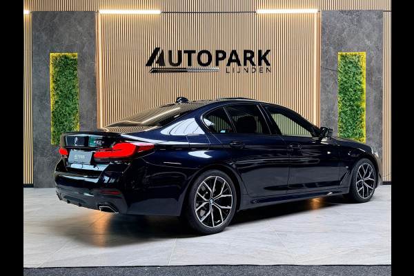 BMW 5 Serie VERKOCHT! 530e High Executive M-SPORT|SCHUIFDAK|HuD|360 CAMERA|LASER|MEMORY|KEYLESS|SFEERVERLICHTING|DODEHOEK|LANE AS